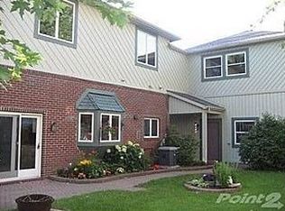 2974 Indian Trl, Pinckney, MI