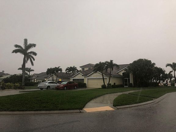 3rd image of 235 Cays Dr