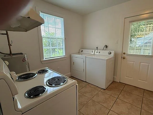 7439 Prytania St — Photo 6