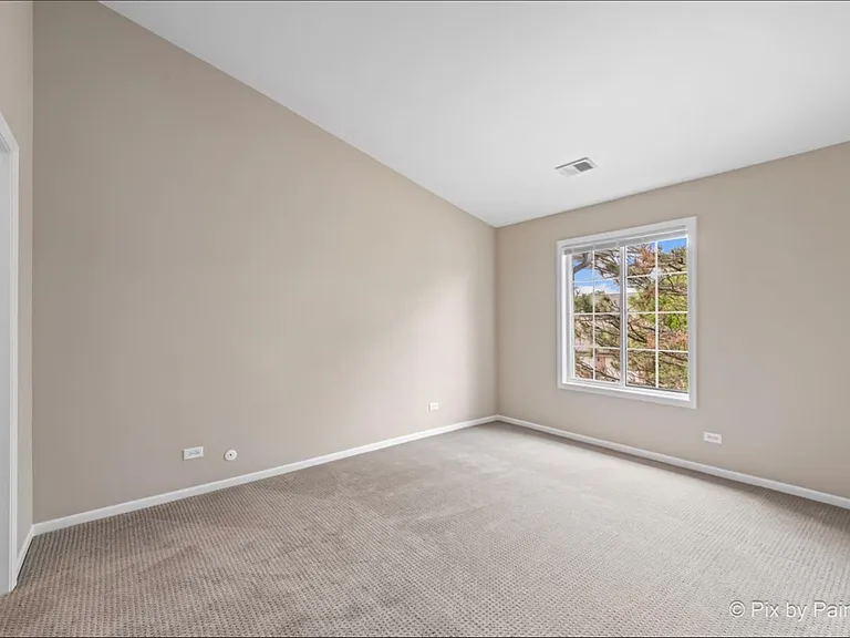 1736 Chesapeake Ln #4 — Photo 14