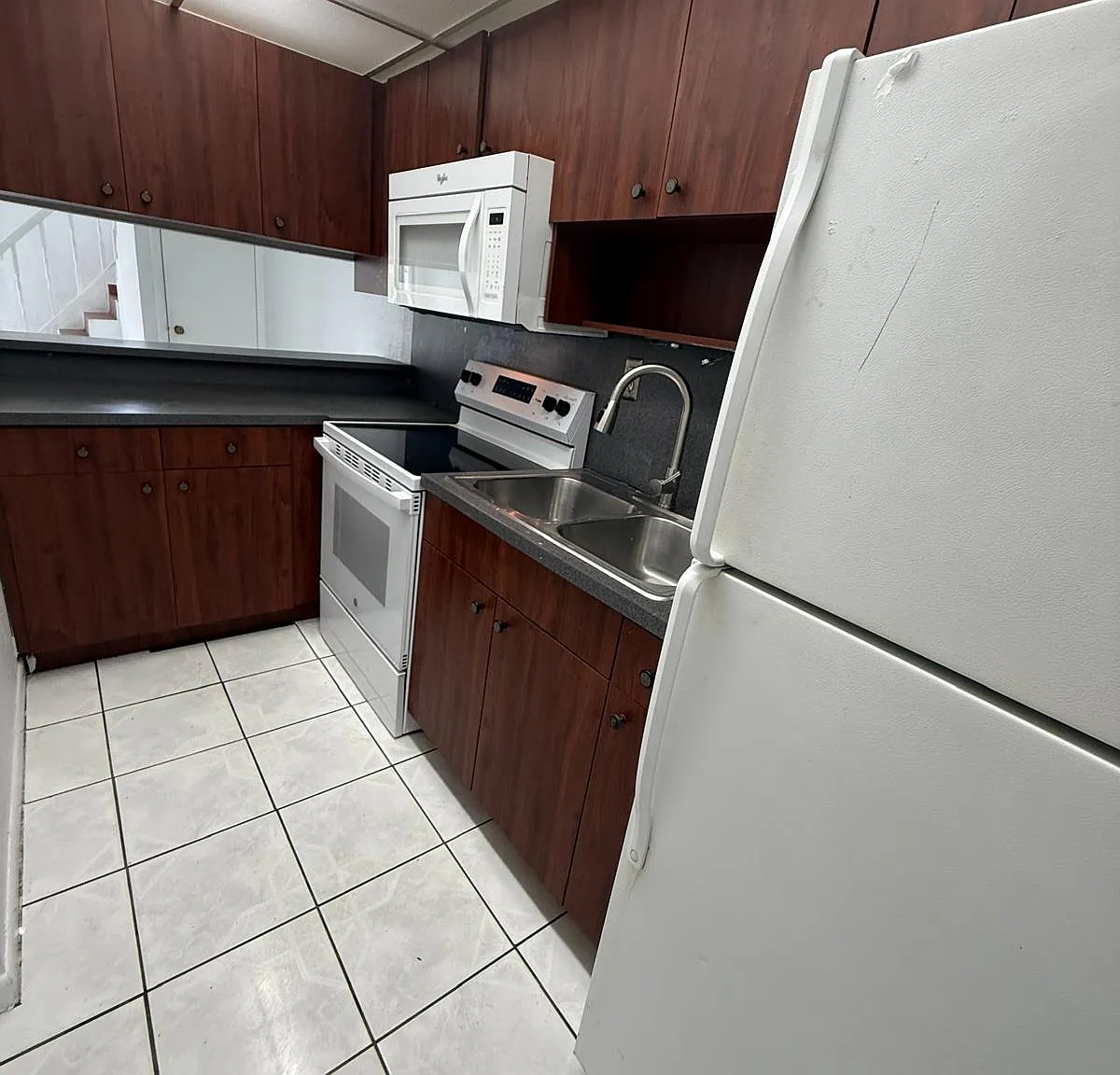 1305 W 46th St — Photo 4