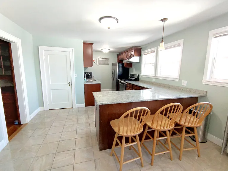 81 Columbus Ave #2 — Photo 6