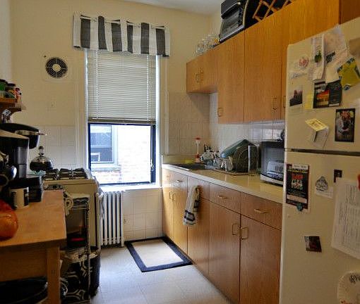3rd image of 2507 30th Ave APT 3R