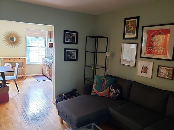 4th image of 329 De Graw St #Top