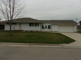 204 W Reeder St, Mechanicsville, IA 52306