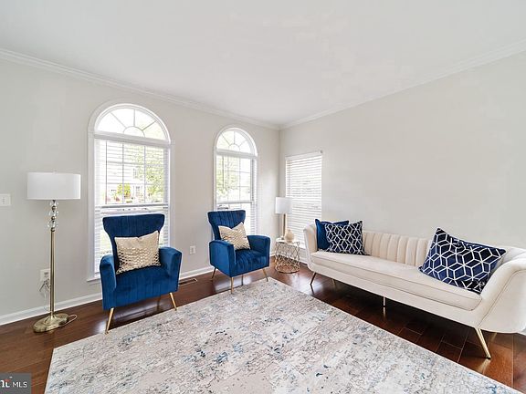 5th image of 10807 Glenshire Dr