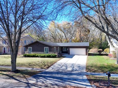 616 Gerry St, Woodstock, IL, 60098