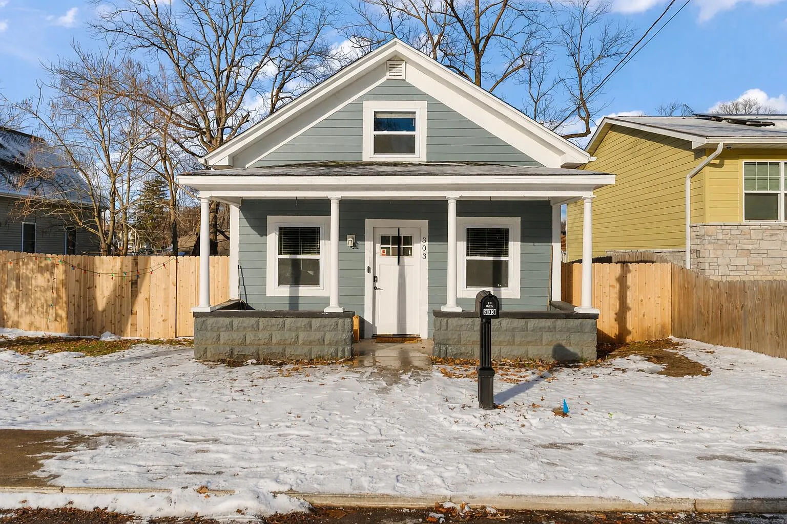 303 Union St photo 1