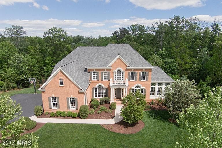 1st image of 18760 Upper Meadow Dr