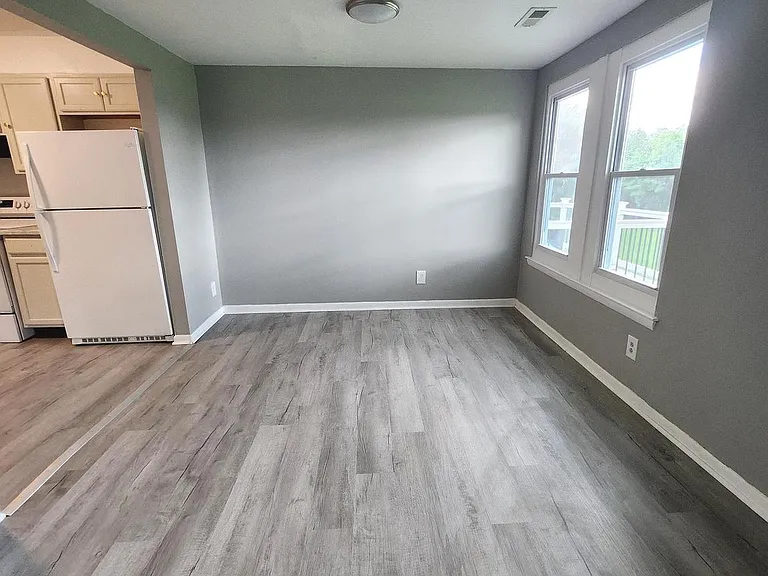 109 Chaucer Rd #B — Photo 8