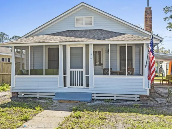 528 7th St, Port Saint Joe, FL 32456