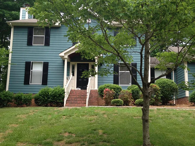 104 Corgy Dr — Photo 30
