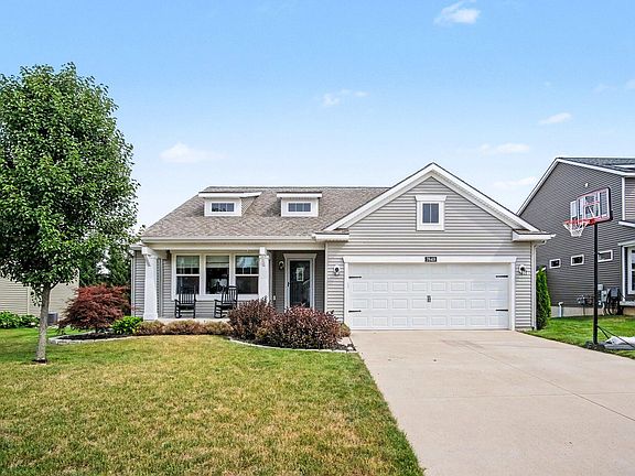 2nd image of 7849 High Knoll Dr SE