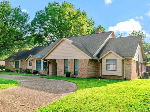 870 40th St SE, Paris, TX 75462