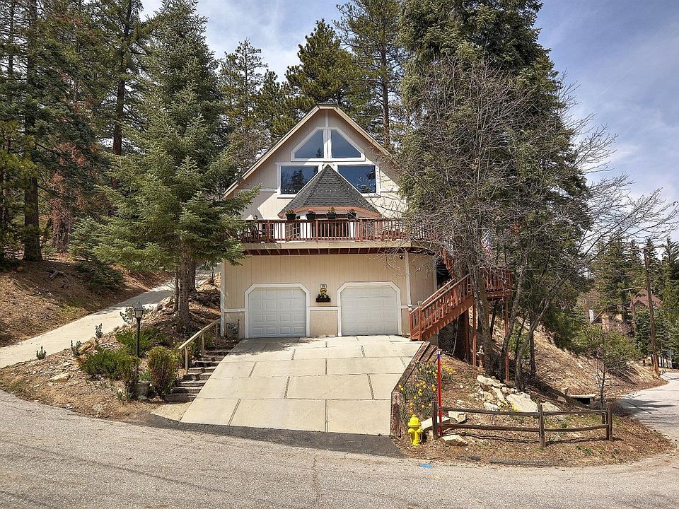 1st image of 220 Spyglass Ct