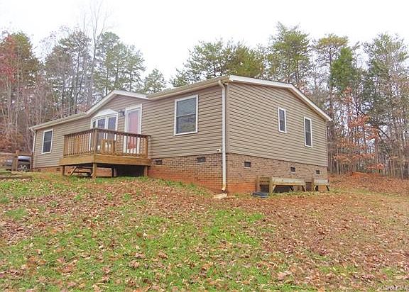 4th image of 121 Orchid Ln