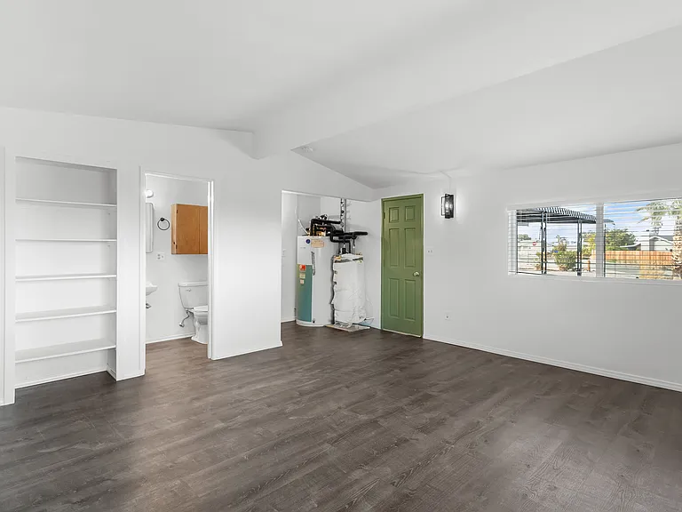 5610 Mariposa Ave — Photo 14