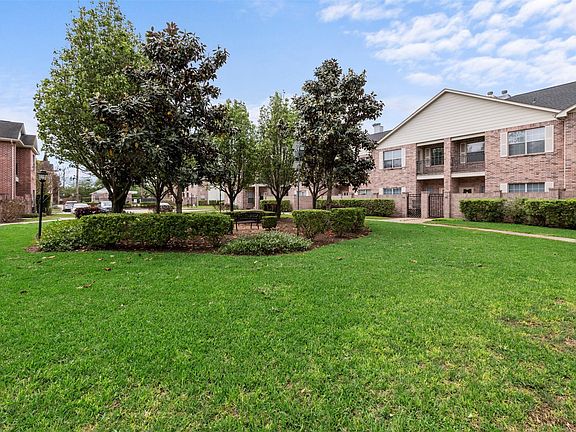 3rd image of 2865 Westhollow Dr Unit 65