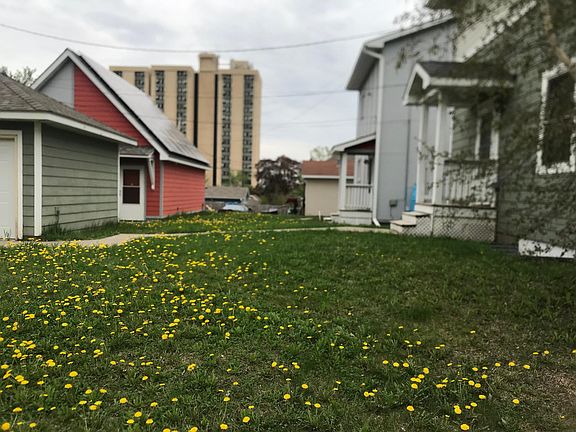 5th image of 428 31st Ave N