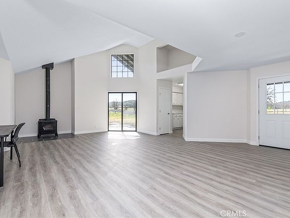 5th image of 69237 Interlake Rd