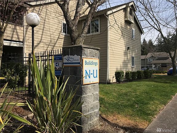 3rd image of 1847 S 286th Ln APT U103