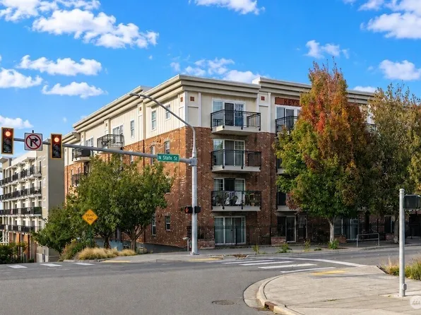 1001 N State Street #401, Bellingham, WA 98225