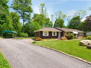 38 Locust Rd, Northport, NY 11768