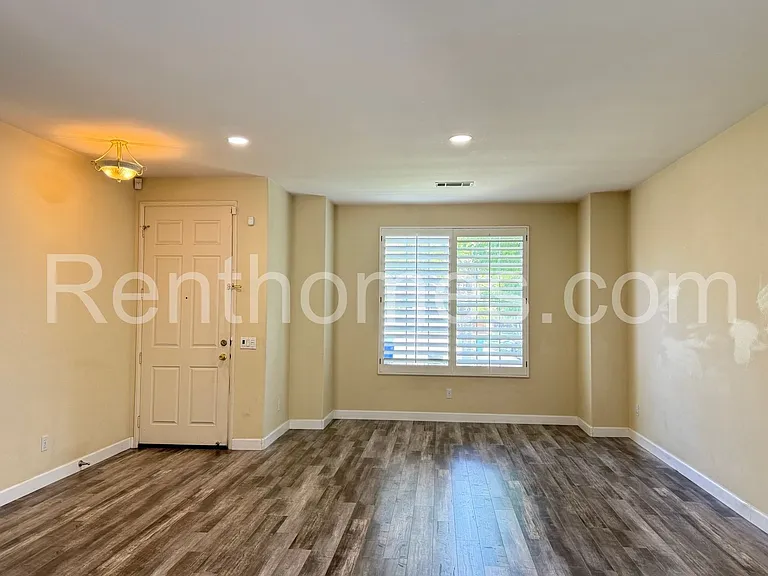 6865 Camino De Amigos — Photo 2