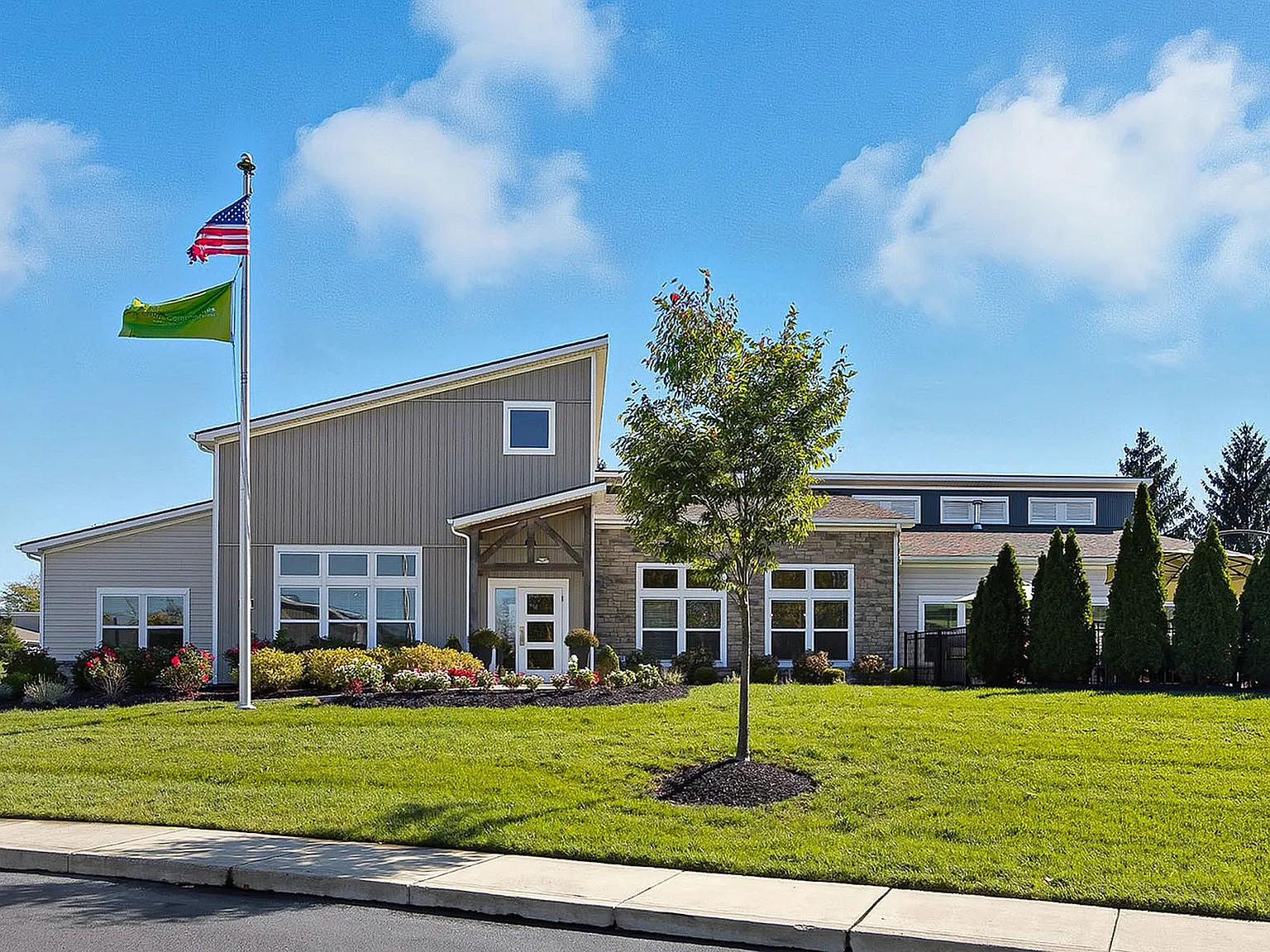 Burr Oak Commons — Photo 1