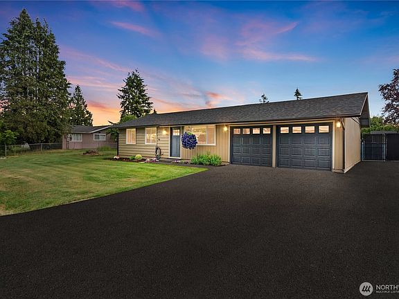 2nd image of 17665 SE 267th Place