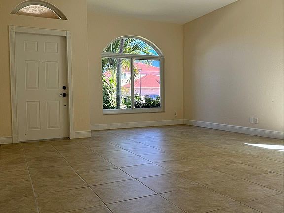 4th image of 5143 Woodfield Way