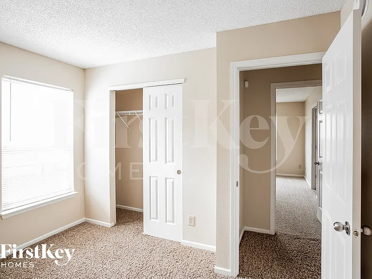 744 Adagio Dr — Photo 9