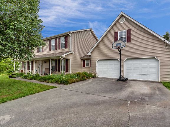 2nd image of 9212 Countryway Dr