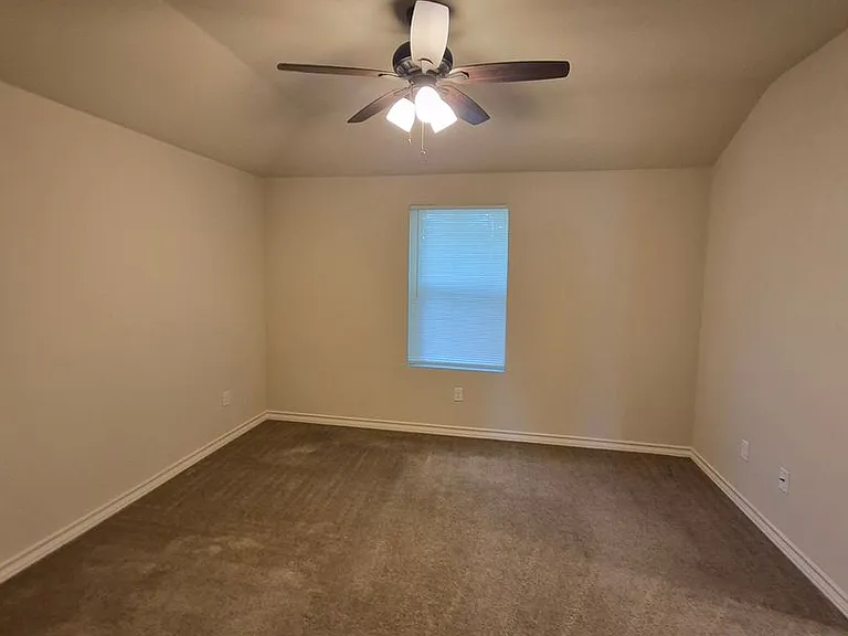 7026 Lakeview Dr #101 — Photo 11