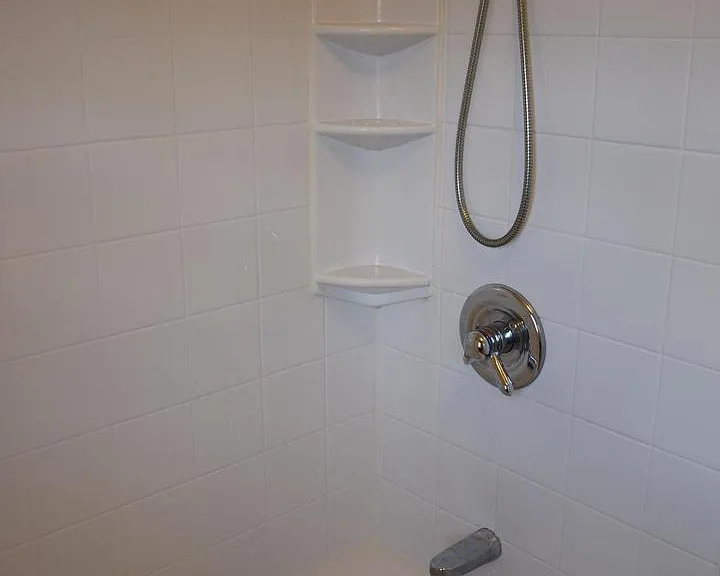 2057 38th St SE #301 — Photo 20