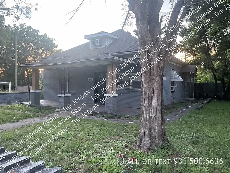 1826 Scovel St — Photo 1