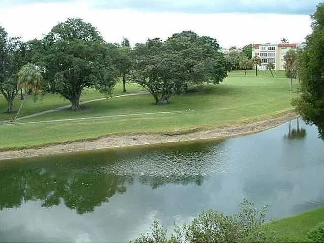 1030 Country Club Dr #401 — Photo 12