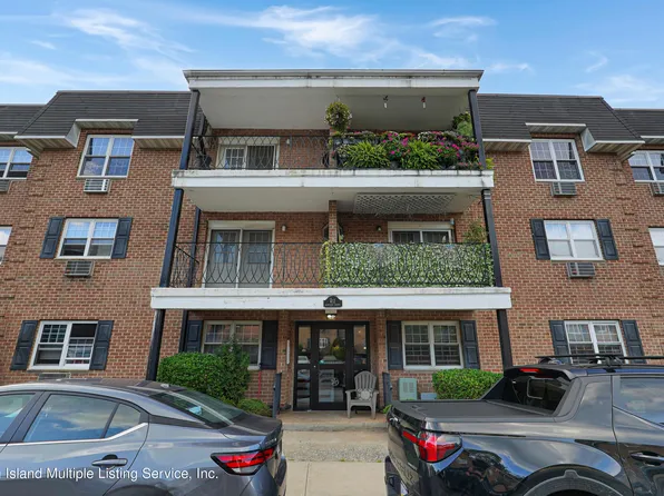 412 Maryland Ave APT 3A, Staten Island, NY 10305