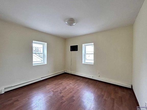 3rd image of 481 Central Blvd Floor 2