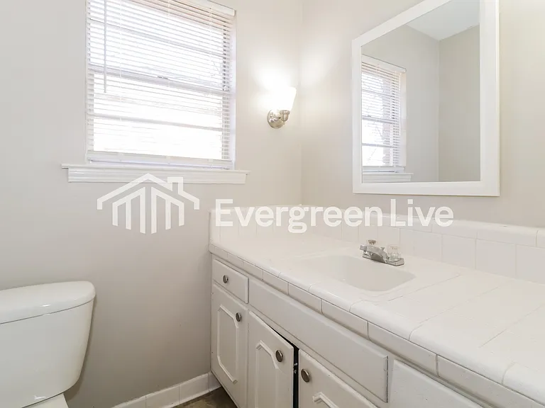 3404 Renault St — Photo 9