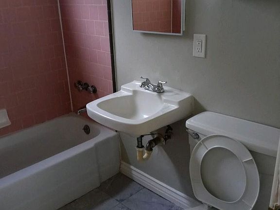4th image of 757 N H St APT 33