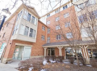 50 N Bokelman St APT 332, Roselle, IL 60172
