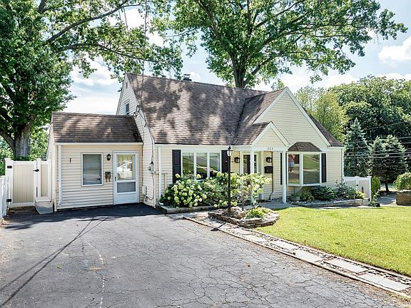 2nd image of 203 Wortendyke Ave