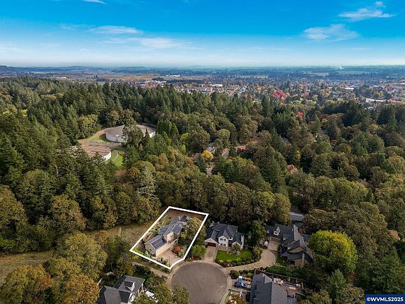 3rd image of 3079 NW Snowberry Pl