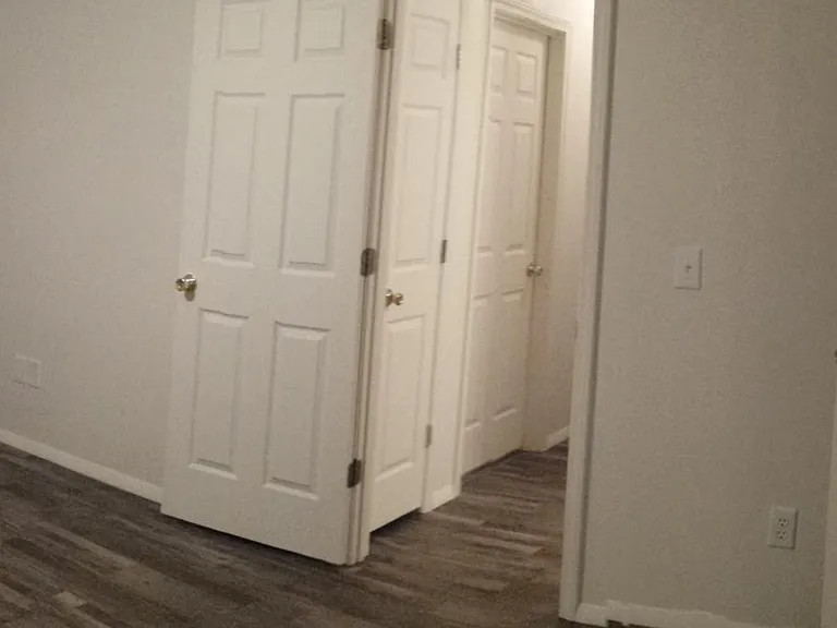 137 Rockyreef Cir — Photo 35