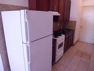 Rented by Maximus Realty Group