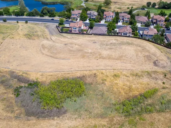 1607 Landmark Dr, Vallejo, CA 94591