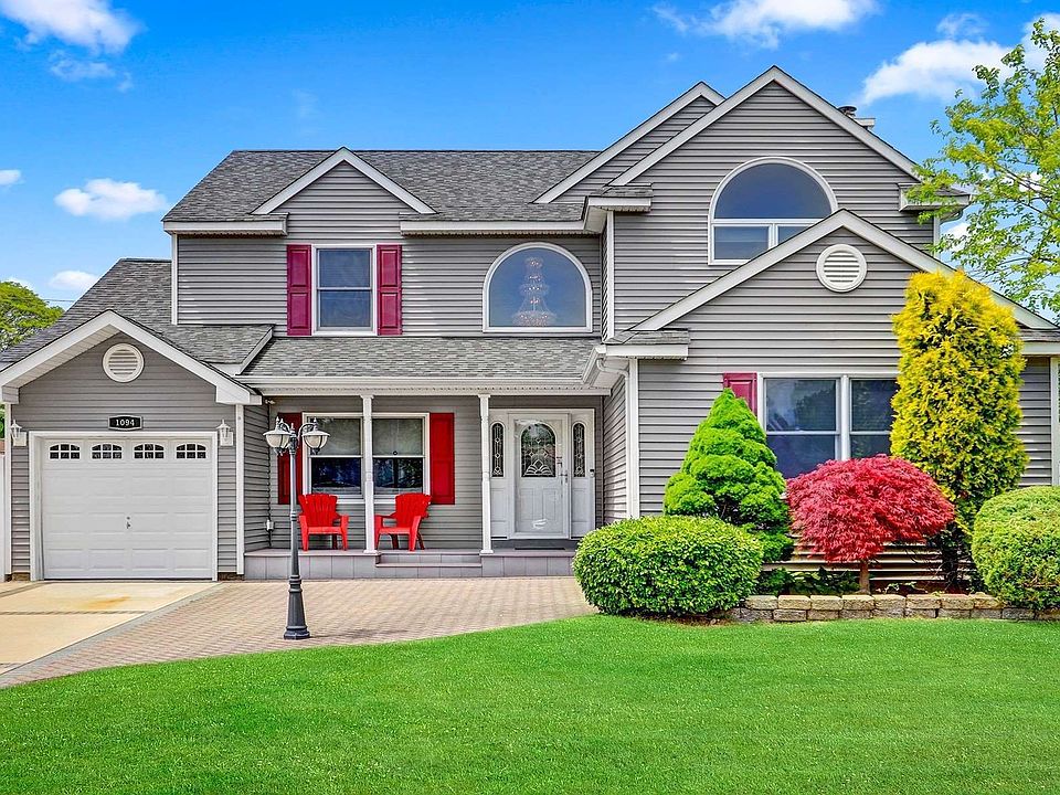 1094 Huckleberry Road, Bellmore, NY 11710 Zillow