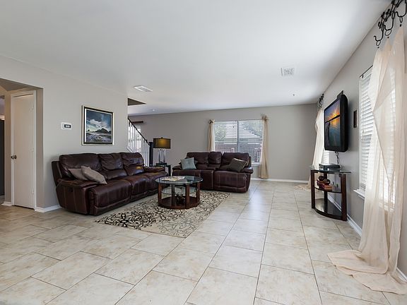 4th image of 10743 Vollmer Ln