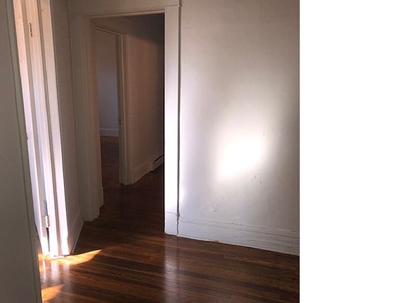 2nd image of 2822 Woodcliff Ave